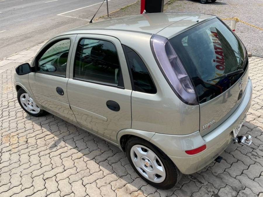 CHEVROLET - CORSA - 2011/2011 - Dourada - R$ 29.990,00