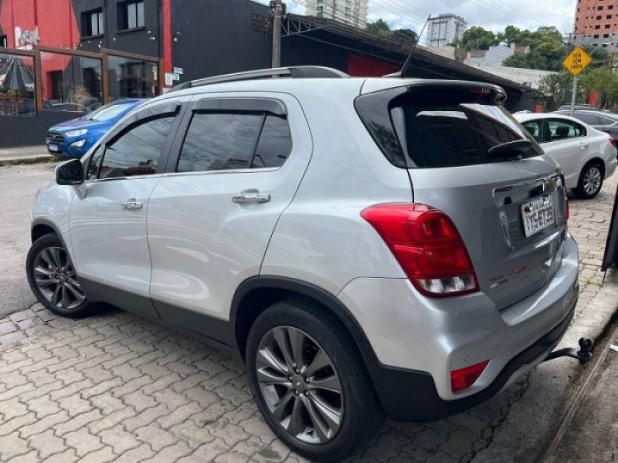 CHEVROLET - TRACKER - 2018/2018 - Prata - R$ 89.990,00