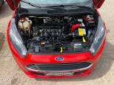 FORD - FIESTA - 2014/2014 - Vermelha - R$ 41.900,00