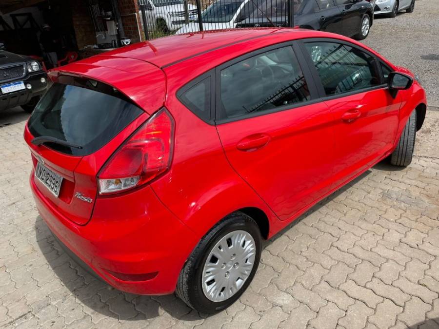 FORD - FIESTA - 2014/2014 - Vermelha - R$ 41.900,00