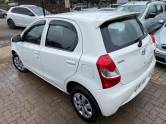 TOYOTA - ETIOS - 2014/2014 - Branca - R$ 40.900,00