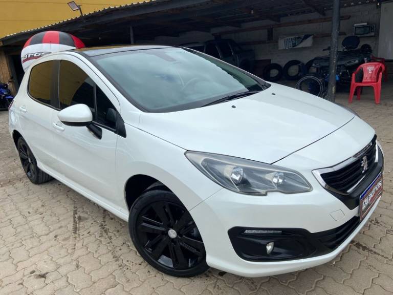 PEUGEOT - 308 - 2018/2018 - Branca - R$ 59.990,00