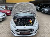 FORD - FIESTA - 2015/2015 - Branca - R$ 49.900,00