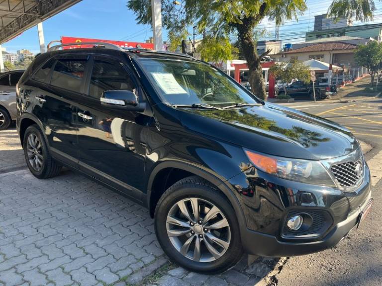 KIA MOTORS - SORENTO - 2013/2013 - Preta - R$ 69.990,00