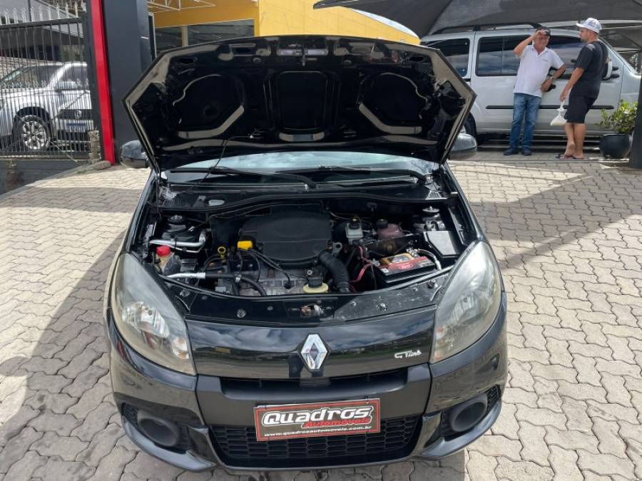 RENAULT - SANDERO - 2013/2013 - Preta - R$ 33.900,00