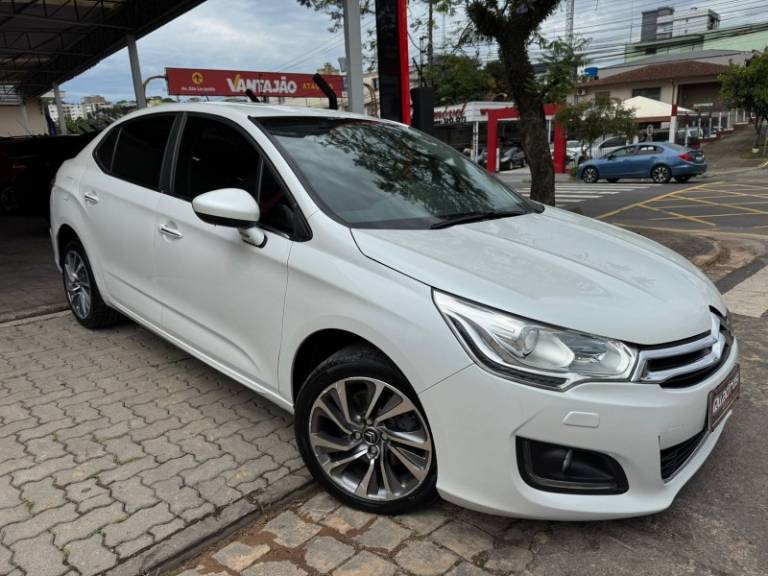 CITROËN - C4 LOUNGE - 2018/2018 - Branca - R$ 64.900,00