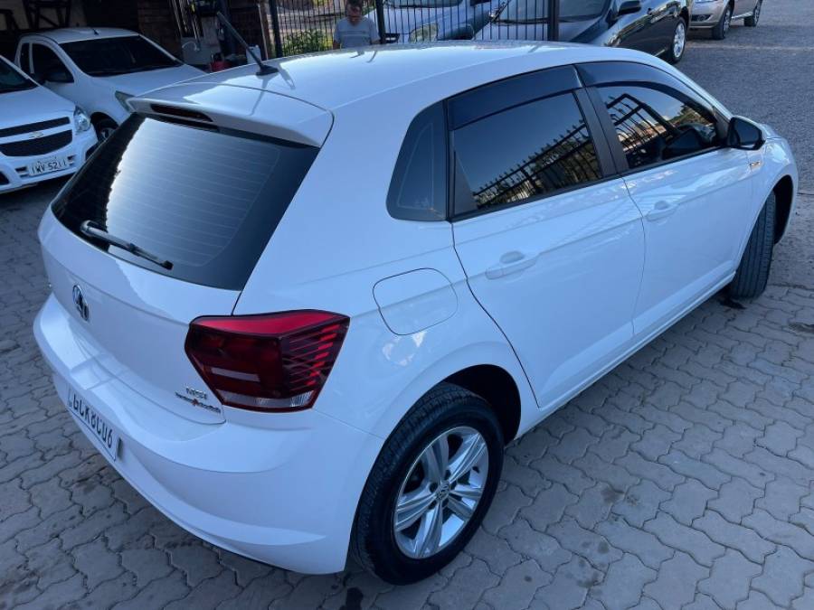 VOLKSWAGEN - POLO - 2018/2018 - Branca - R$ 59.990,00