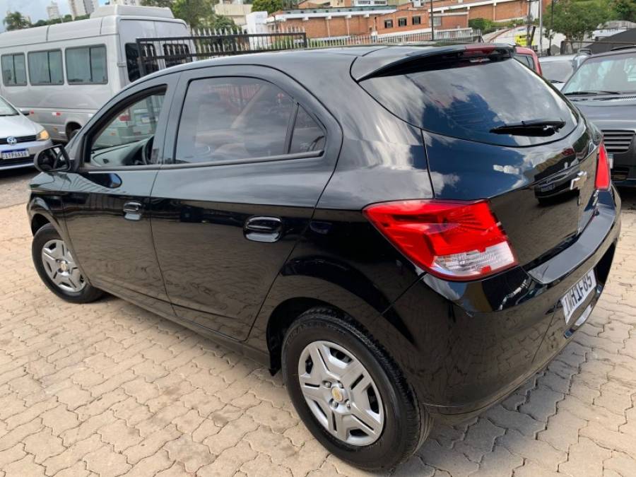 CHEVROLET - ONIX - 2015/2015 - Preta - R$ 44.900,00