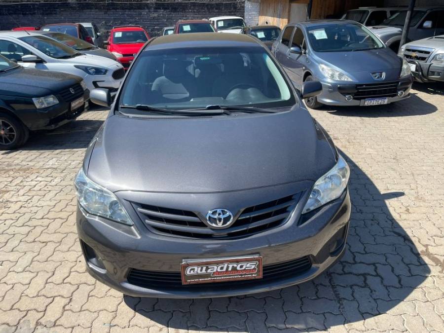 TOYOTA - COROLLA - 2013/2013 - Cinza - R$ 63.900,00