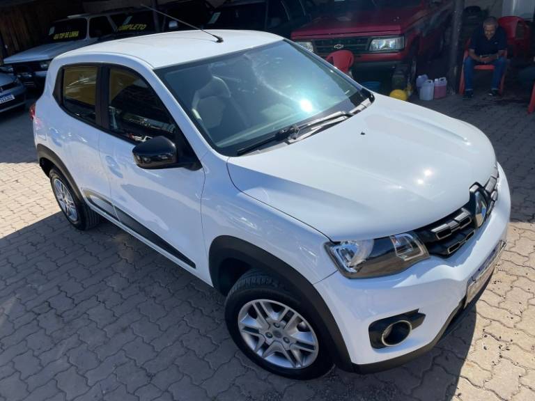 RENAULT - KWID - 2021/2021 - Branca - R$ 44.900,00