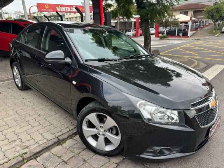 CHEVROLET - CRUZE - 2013/2013 - Preta - R$ 55.900,00