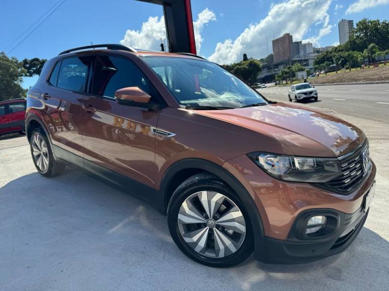 VOLKSWAGEN - T-CROSS - 2020/2020 - Marrom - R$ 100.900,00