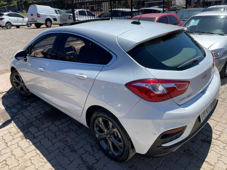 CHEVROLET - CRUZE - 2018/2018 - Branca - R$ 95.900,00