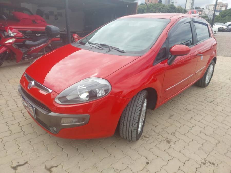 FIAT - PUNTO - 2016/2016 - Vermelha - R$ 42.900,00