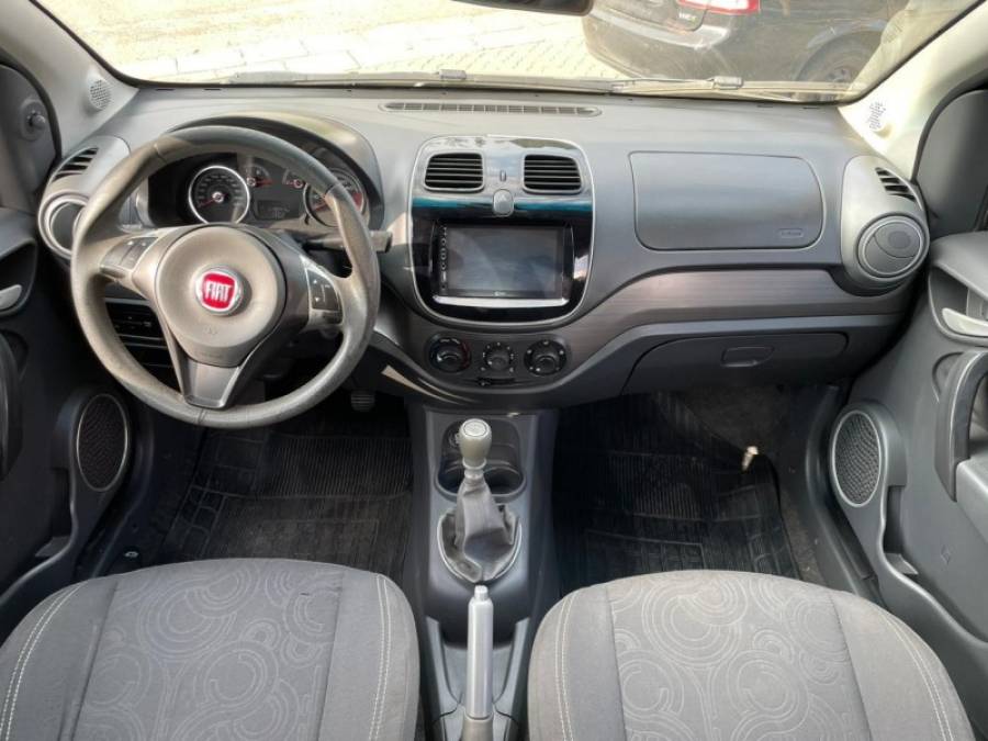 FIAT - GRAND SIENA - 2014/2014 - Dourada - R$ 35.900,00