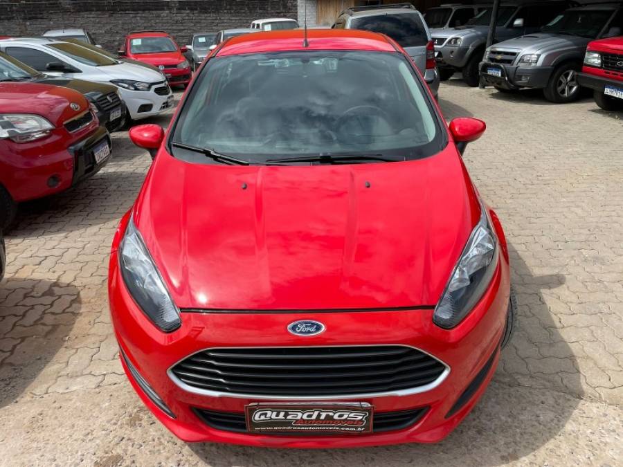 FORD - FIESTA - 2014/2014 - Vermelha - R$ 41.900,00