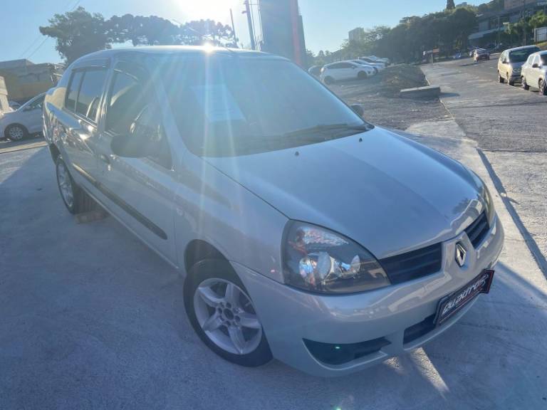 RENAULT - CLIO - 2007/2007 - Prata - R$ 18.900,00