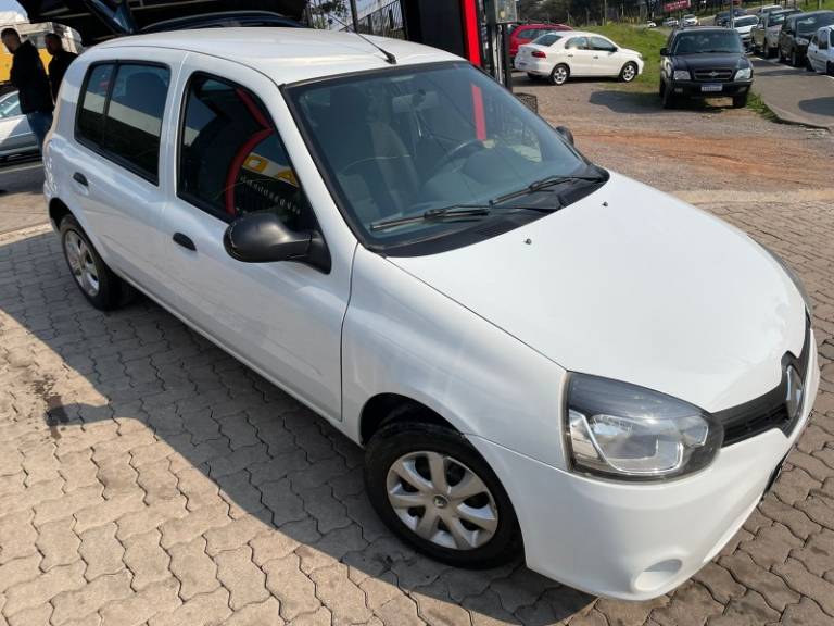 RENAULT - CLIO - 2014/2014 - Branca - R$ 28.900,00