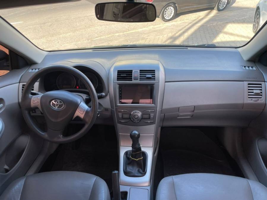 TOYOTA - COROLLA - 2010/2010 - Preta - R$ 49.900,00