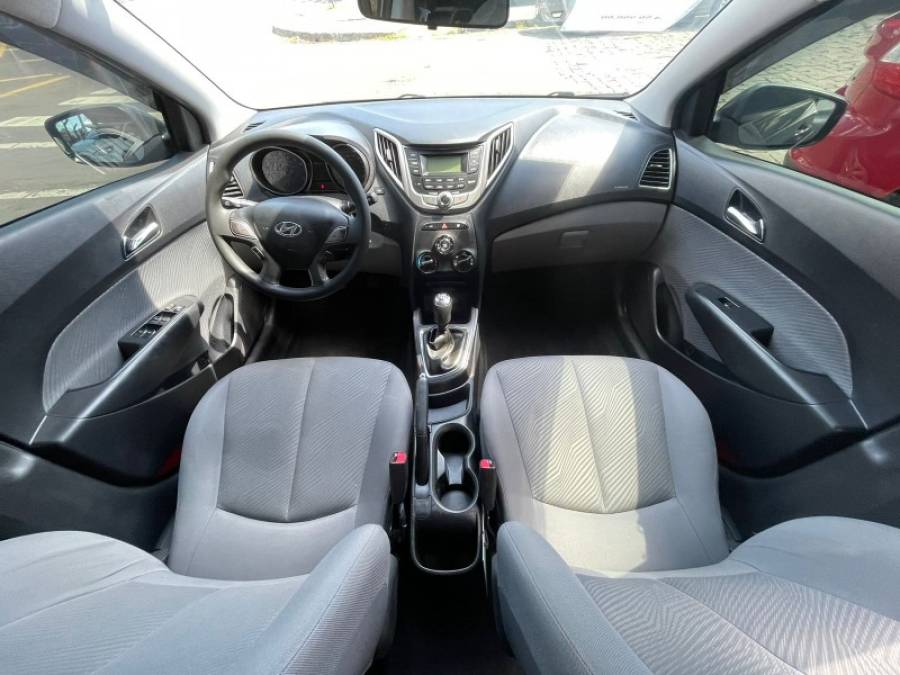 HYUNDAI - HB20S - 2015/2015 - Cinza - R$ 50.900,00