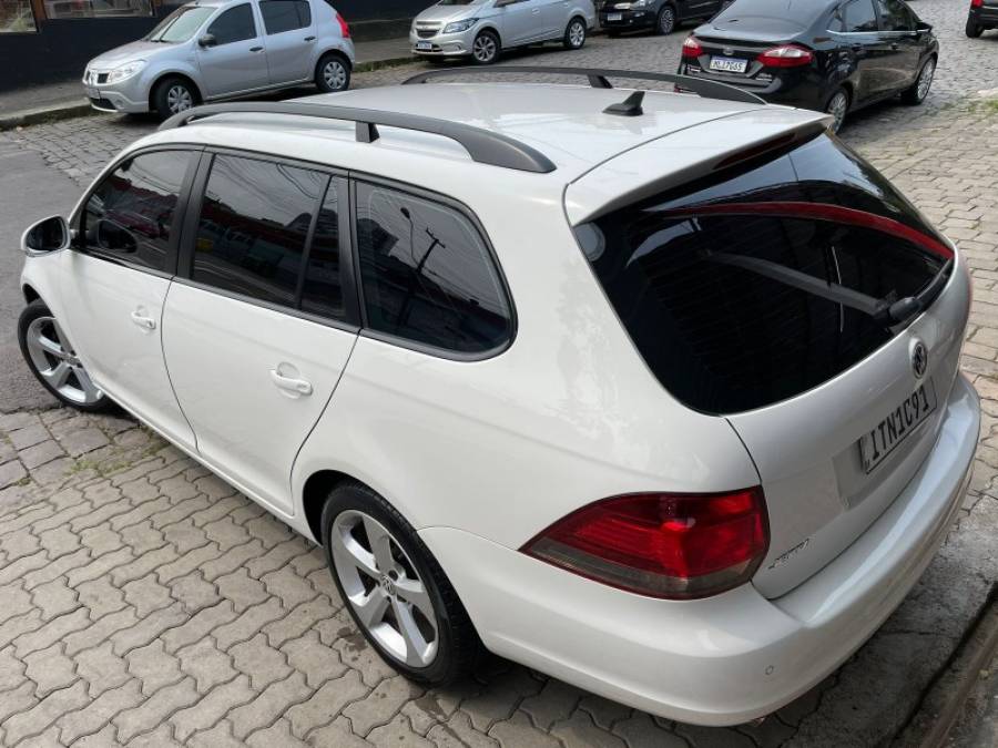 VOLKSWAGEN - JETTA - 2013/2013 - Branca - R$ 55.900,00