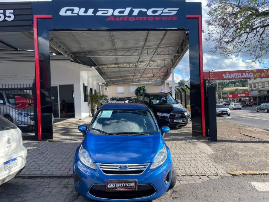 FORD - FIESTA - 2011/2011 - Azul - R$ 39.900,00