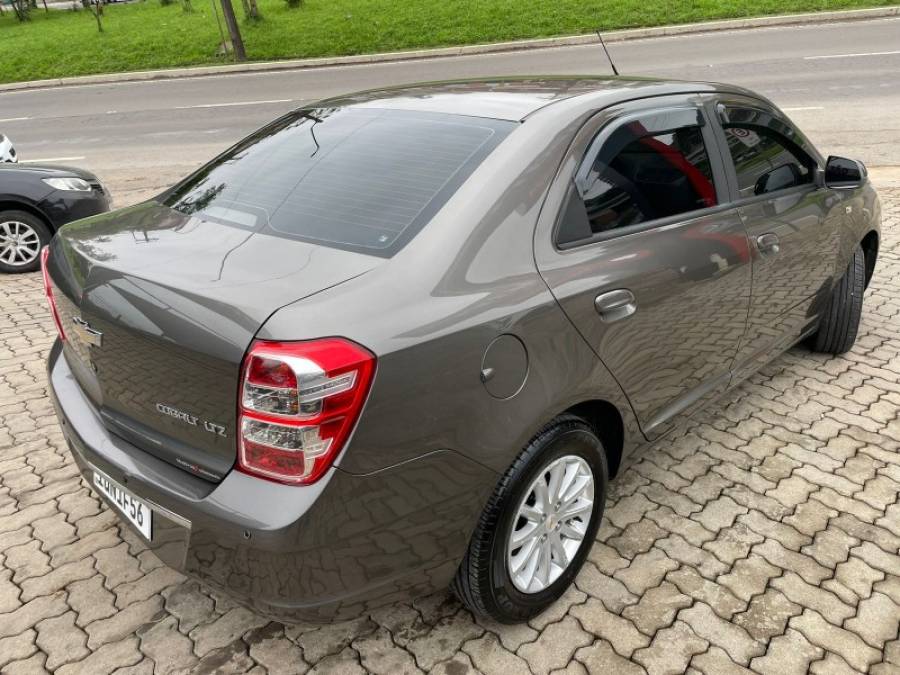 CHEVROLET - COBALT - 2013/2013 - Cinza - R$ 40.900,00