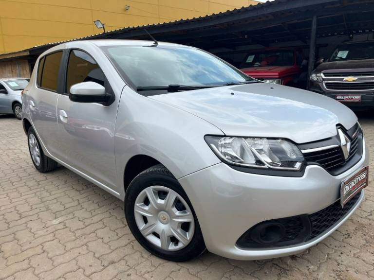 RENAULT - SANDERO - 2019/2019 - Prata - R$ 42.900,00