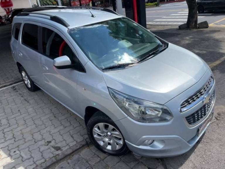 CHEVROLET - SPIN - 2013/2013 - Prata - R$ 53.900,00