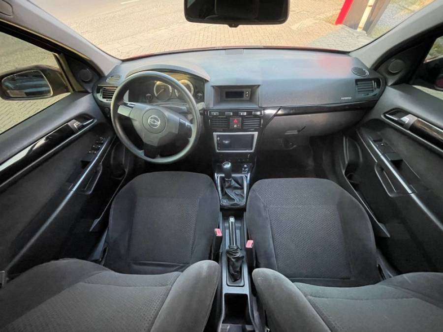 CHEVROLET - VECTRA - 2011/2011 - Vermelha - R$ 37.900,00