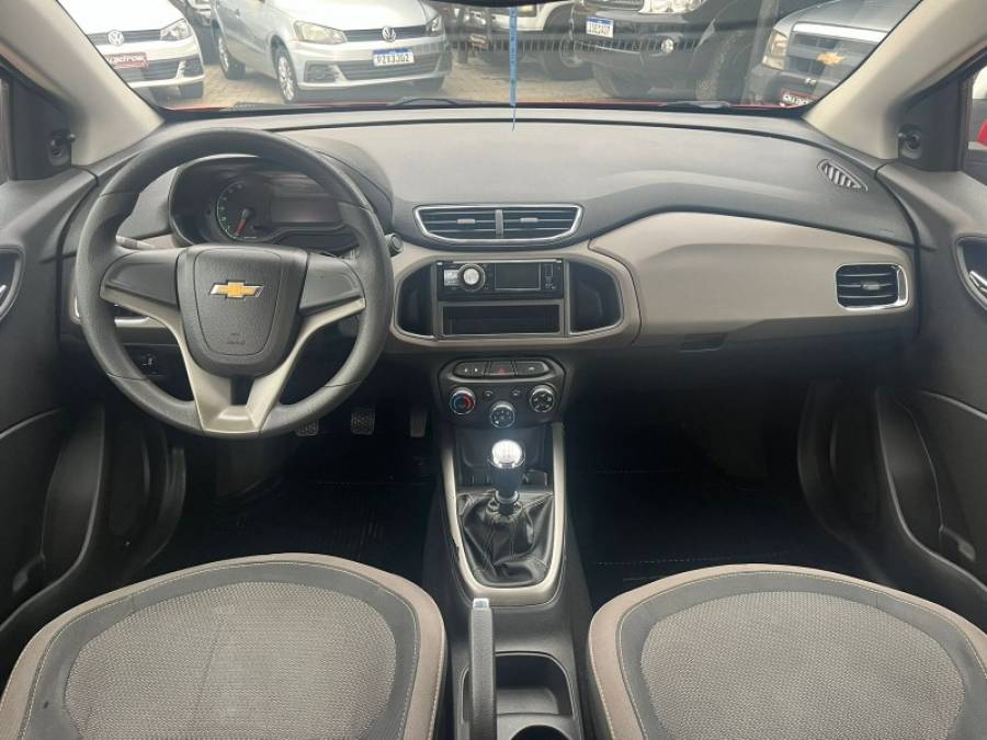 CHEVROLET - PRISMA - 2015/2015 - Vermelha - R$ 45.900,00