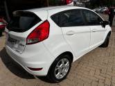 FORD - FIESTA - 2013/2013 - Branca - R$ 43.900,00