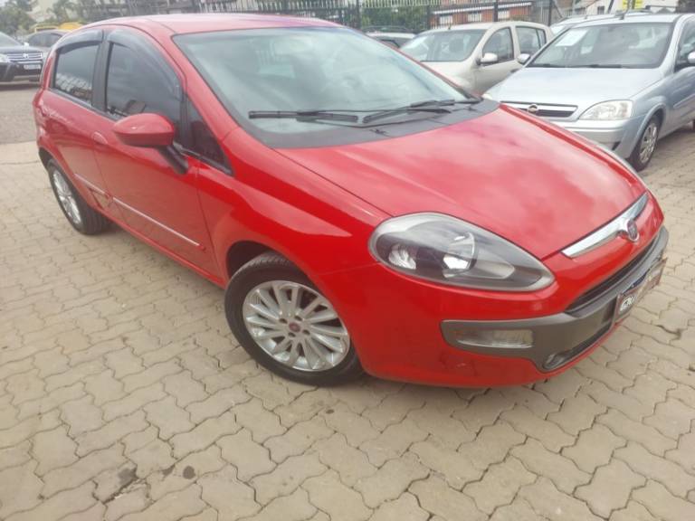 FIAT - PUNTO - 2016/2016 - Vermelha - R$ 42.900,00