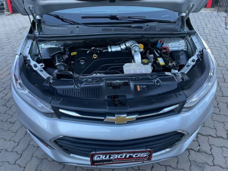 CHEVROLET - TRACKER - 2018/2018 - Prata - R$ 89.990,00