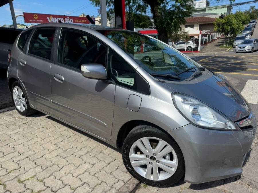 HONDA - FIT - 2013/2013 - Cinza - R$ 53.900,00