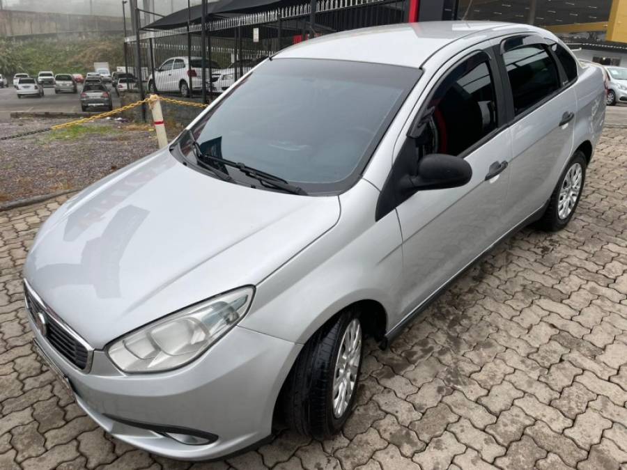 FIAT - GRAND SIENA - 2018/2018 - Prata - R$ 43.900,00