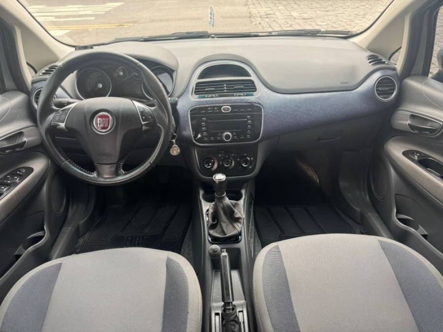 FIAT - PUNTO - 2014/2014 - Cinza - R$ 40.900,00