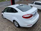 FORD - FIESTA - 2014/2014 - Branca - R$ 39.990,00