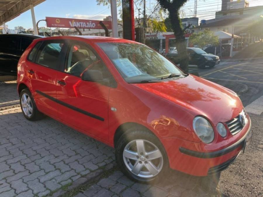 VOLKSWAGEN - POLO - 2005/2005 - Vermelha - R$ 26.900,00