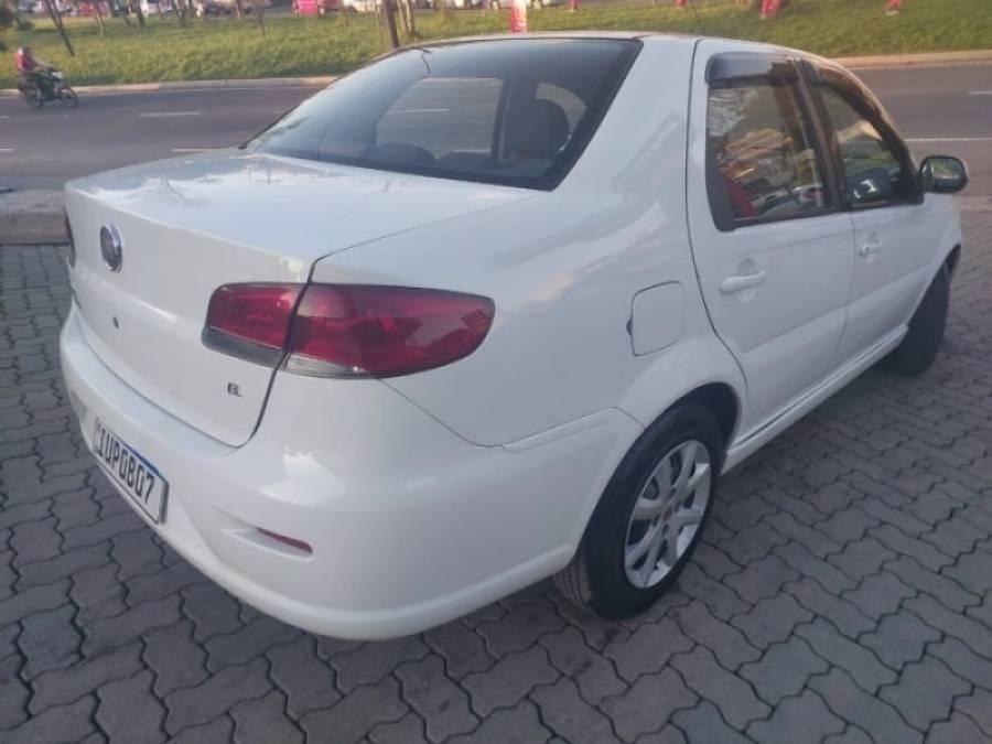 FIAT - SIENA - 2014/2014 - Branca - R$ 30.900,00