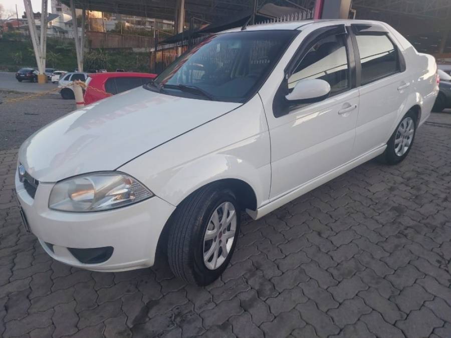 FIAT - SIENA - 2014/2014 - Branca - R$ 33.900,00