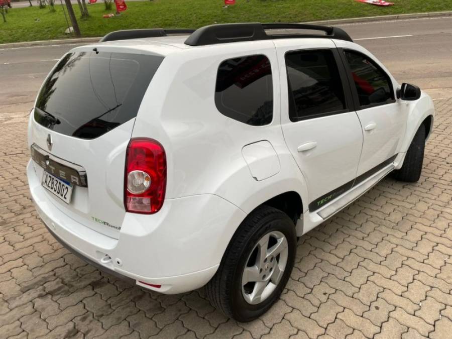 RENAULT - DUSTER - 2015/2015 - Branca - R$ 53.900,00