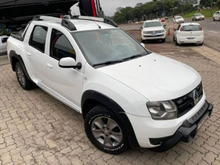 RENAULT - DUSTER OROCH - 2017/2017 - Branca - R$ 72.900,00