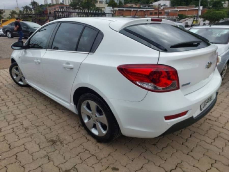 CHEVROLET - CRUZE - 2014/2014 - Branca - R$ 59.990,00