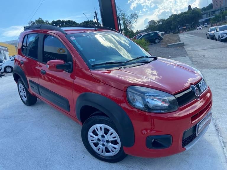 FIAT - UNO - 2016/2016 - Vermelha - R$ 39.900,00