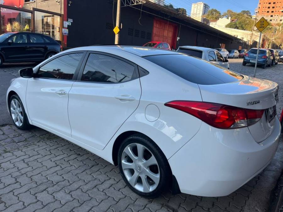 HYUNDAI - ELANTRA - 2013/2013 - Branca - R$ 68.900,00