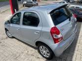 TOYOTA - ETIOS - 2014/2014 - Prata - R$ 41.900,00