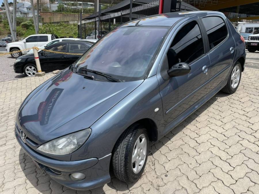 PEUGEOT - 206 - 2004/2004 - Cinza - R$ 15.900,00