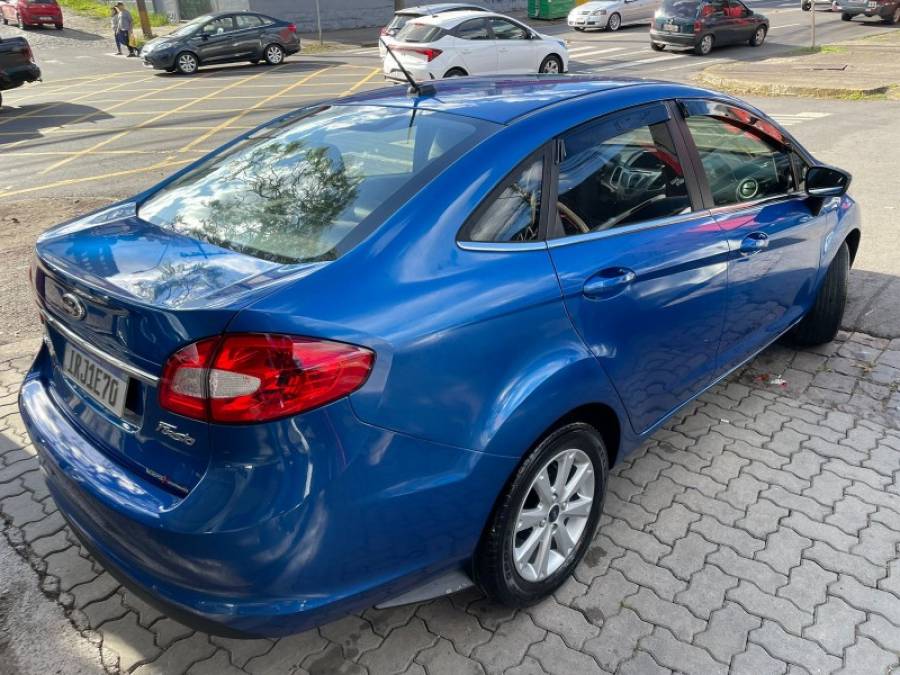 FORD - FIESTA - 2011/2011 - Azul - R$ 39.900,00