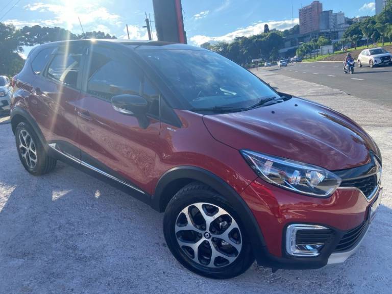 RENAULT - CAPTUR - 2021/2021 - Vermelha - R$ 86.900,00